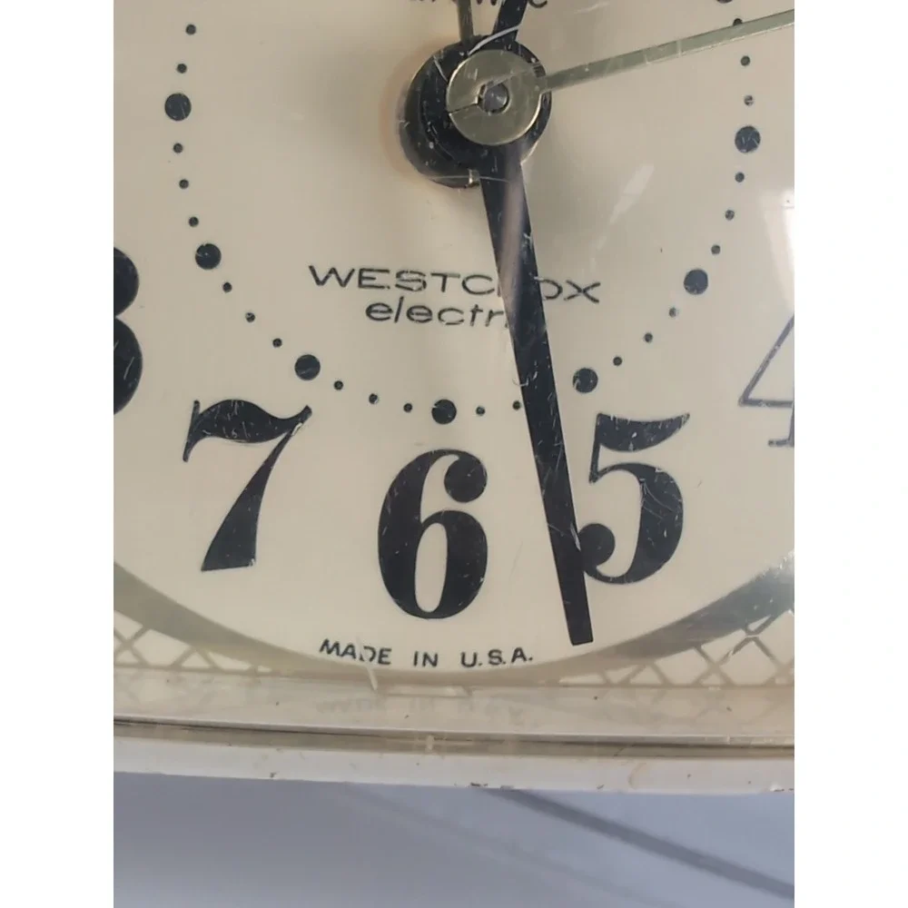Westclock Vintage Mid Century General Electric Alarm clock Magic Touch Dialite